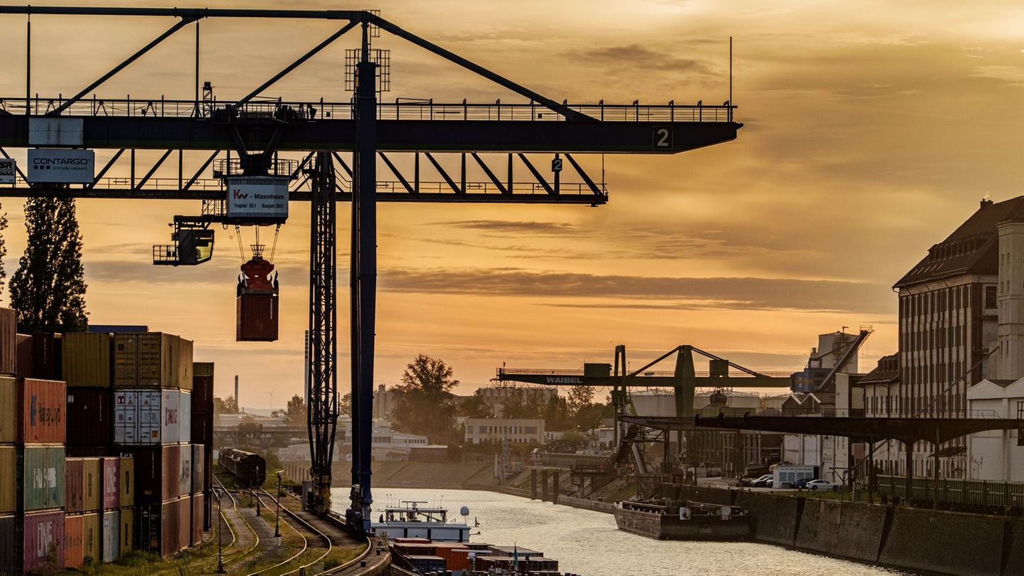 Konjunktur: Mehr Arbeitslose, mehr Inflation: DIW 