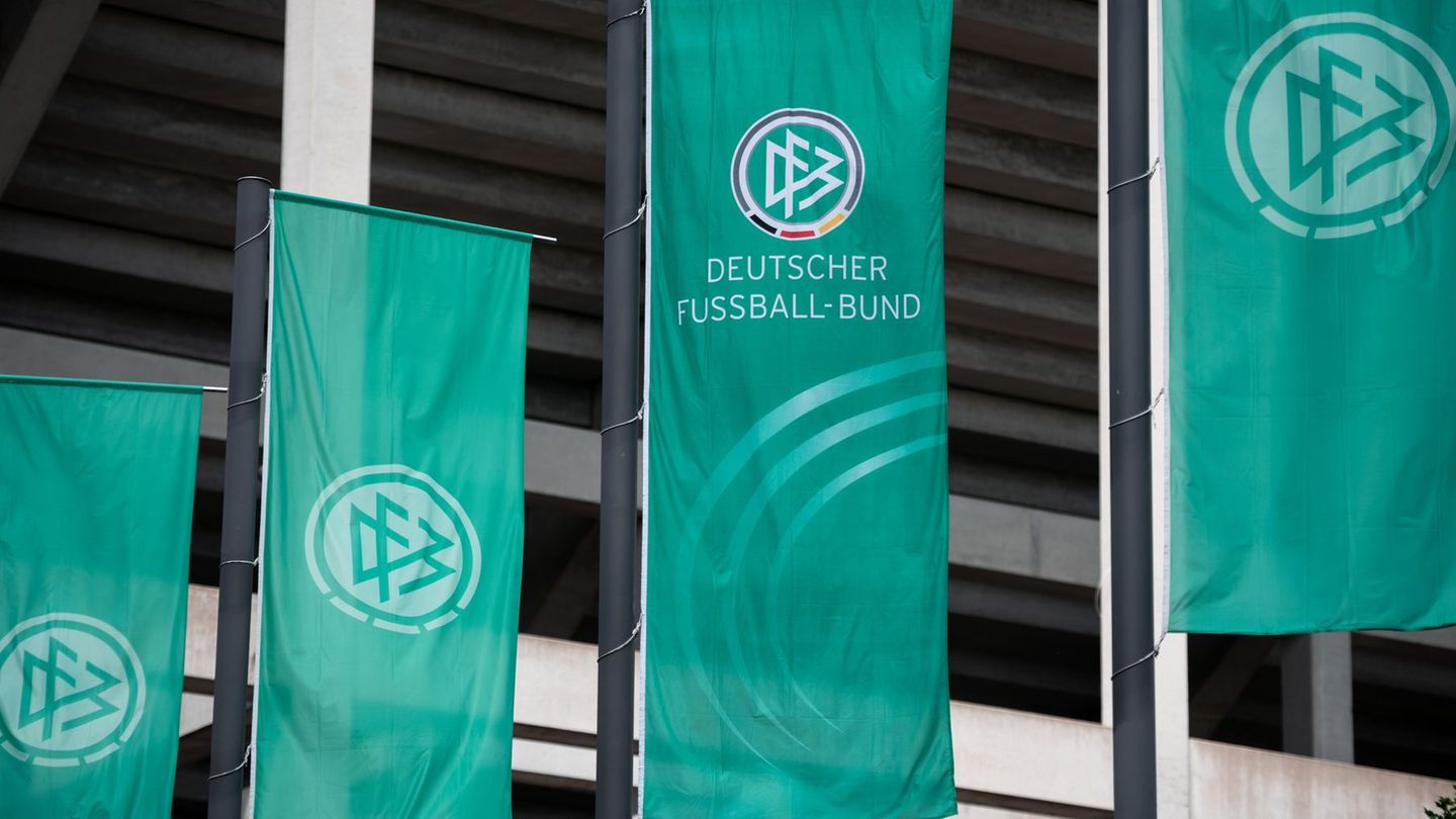 Fußballverband: Hessens Finanzminister verteidigt Wechsel de