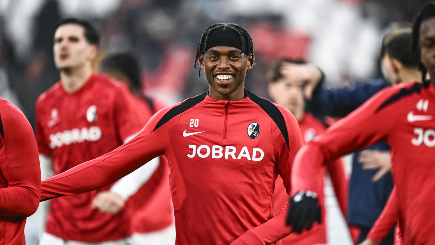 Fußball-Bundesliga: Freiburger Adamu wechselt zu Schalke 04