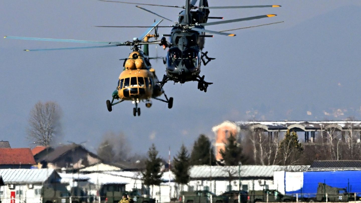 Bundestag verlängert Bundeswehr-Einsätze in Bosnien und im Kosovo