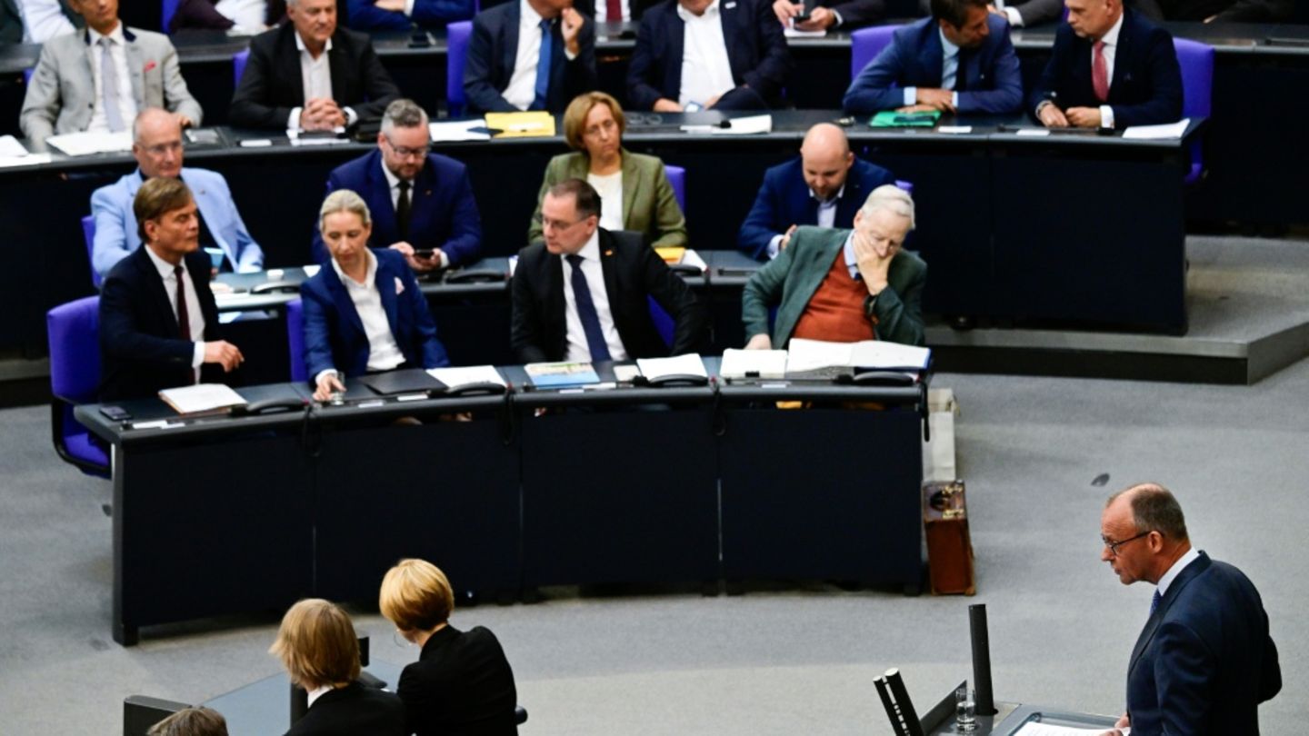 Bundestag berät erstmals über Warkens Entwurf für Gesundheitsreform
