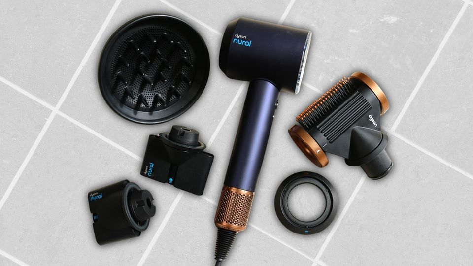 Föhn Test: Dyson Supersonic Nural Straight + Wavy