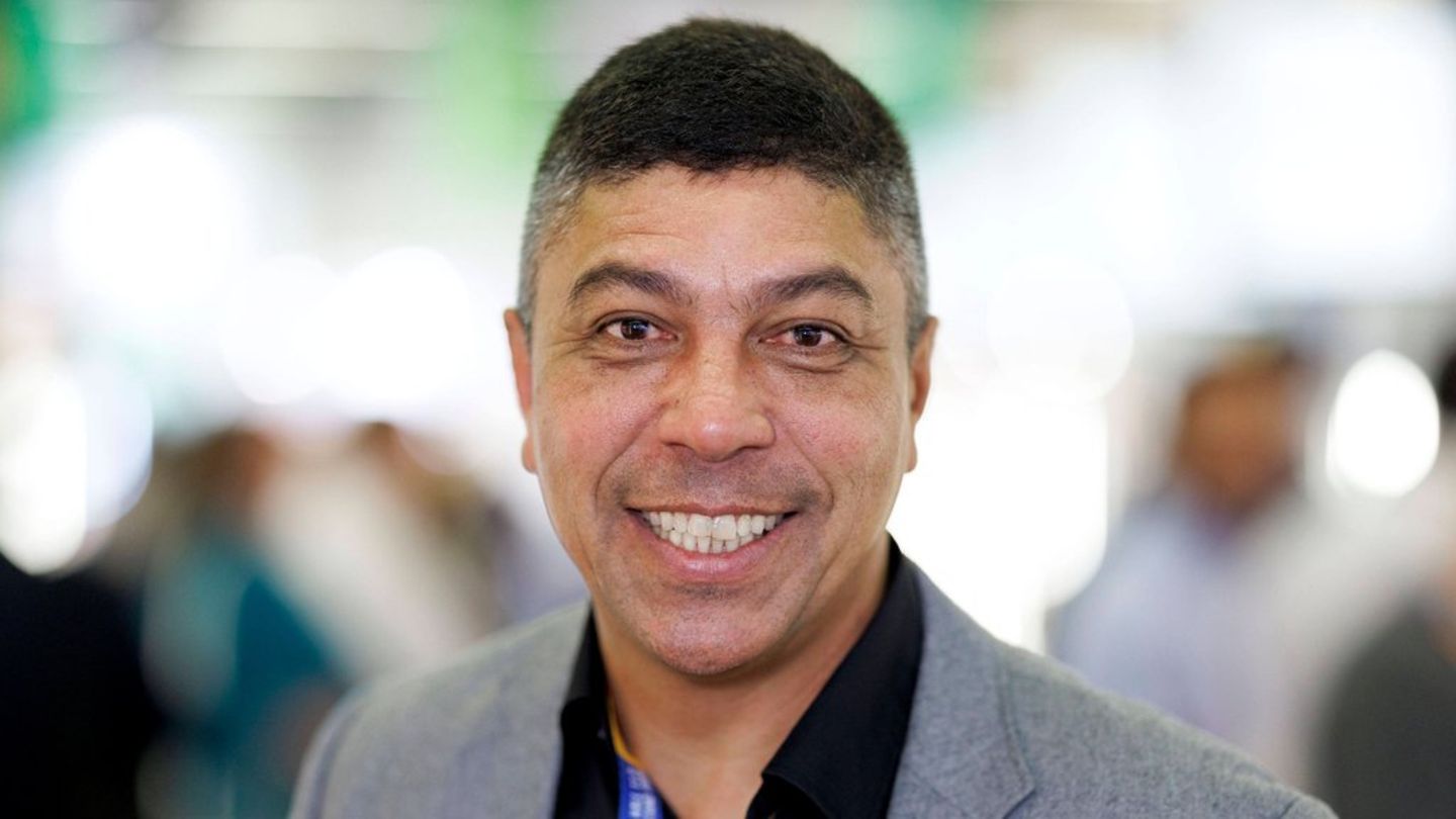 Ex-Bayern-Star Giovane Elber: Er freut sich über ersten Enkel