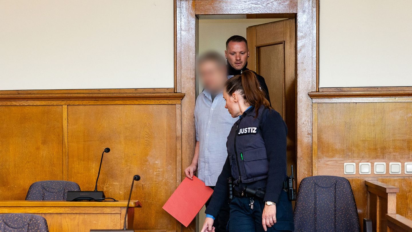 Getöteter Gerichtsvollzieher: Expertin sieht verminderte Schuld bei Angeklagten