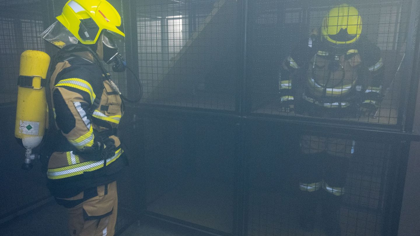 Hilfsorganisationen: Feuerwehrmann nach Belastungstest gestorben