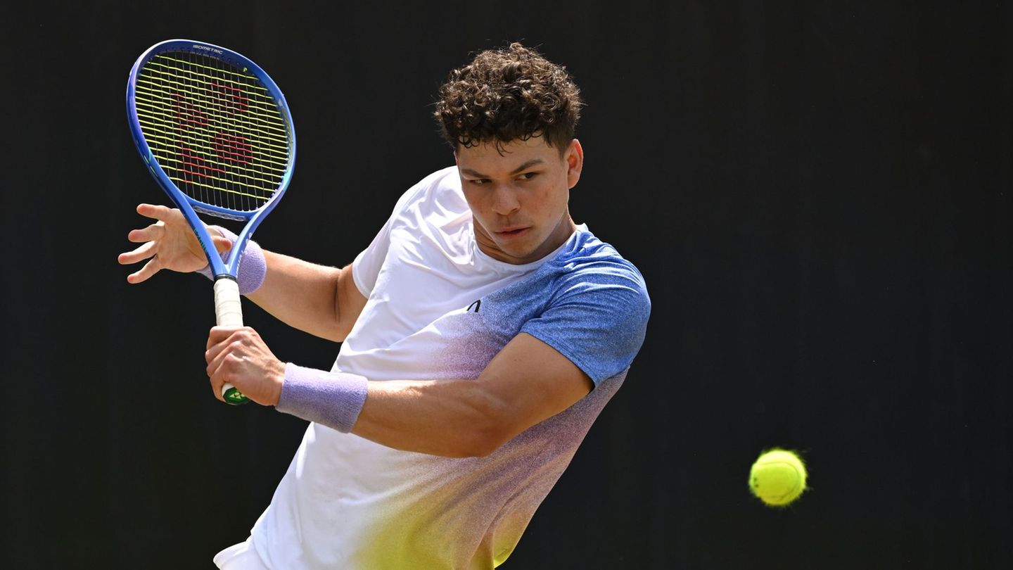 ATP-Turnier in Stuttgart: Regen bremst Tennisstars – Shelton muss nachsitzen