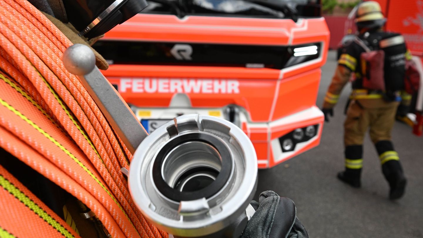 Oberpfalz: Brand in Lagerhalle – Besitzer beklagt halbe Million Schaden