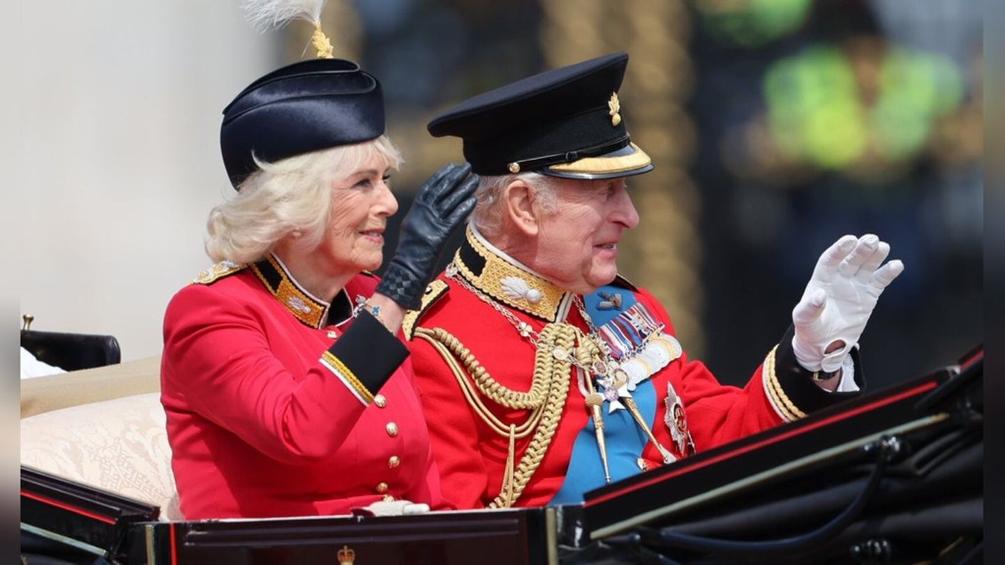 Königin Camilla bei „Trooping the Colour“: Militärischer Auftritt bei Geburtstagparade