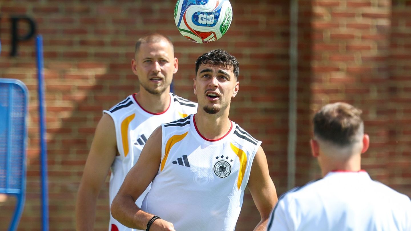 fu-ball-nationalmannschaft-muskelspiele-beim-dfb-training-jeder-bei-100-prozent