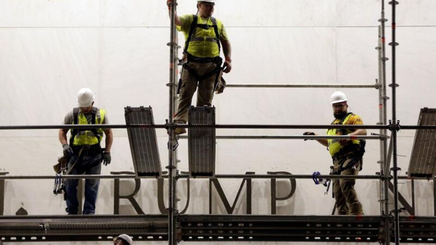 Richterlicher Beschluss: Trumps Name wird von Kennedy Center entfernt