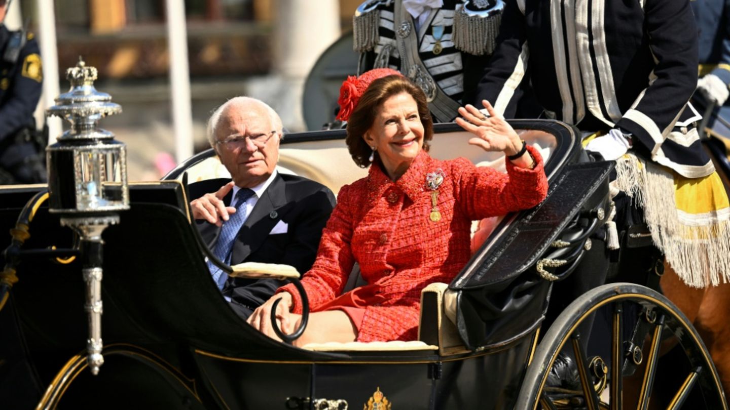 Kutschfahrt durch Stockholm: Schwedisches Königspaar feiert Goldene Hochzeit