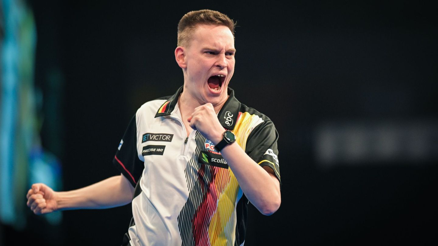 Sieg gegen Tschechien: Deutsches Darts-Duo steht im Viertelfinale der Team-WM