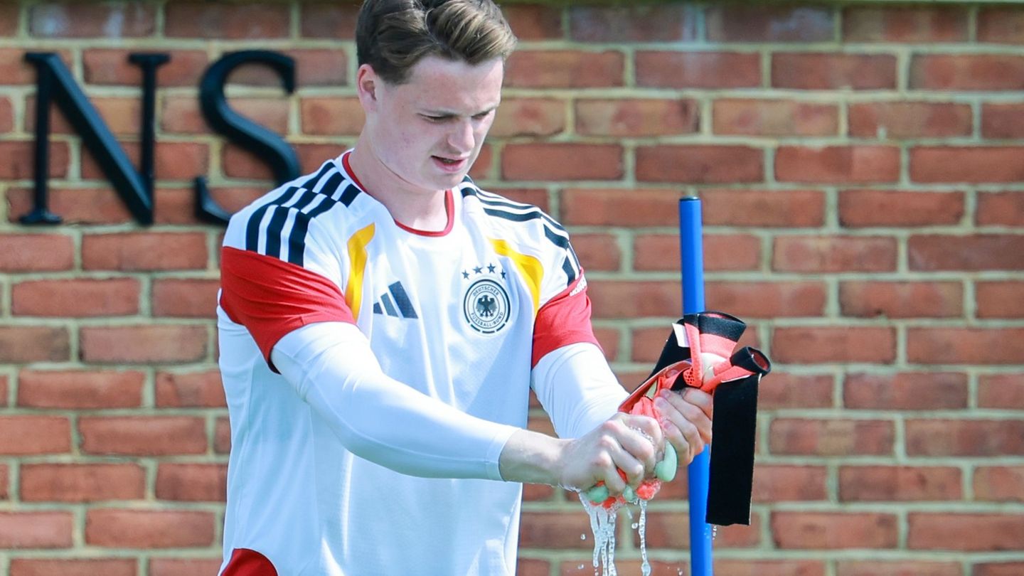 Fußball-Nationalmannschaft: Darum muss Urbig gegen Curaçao auf der Tribüne sitzen