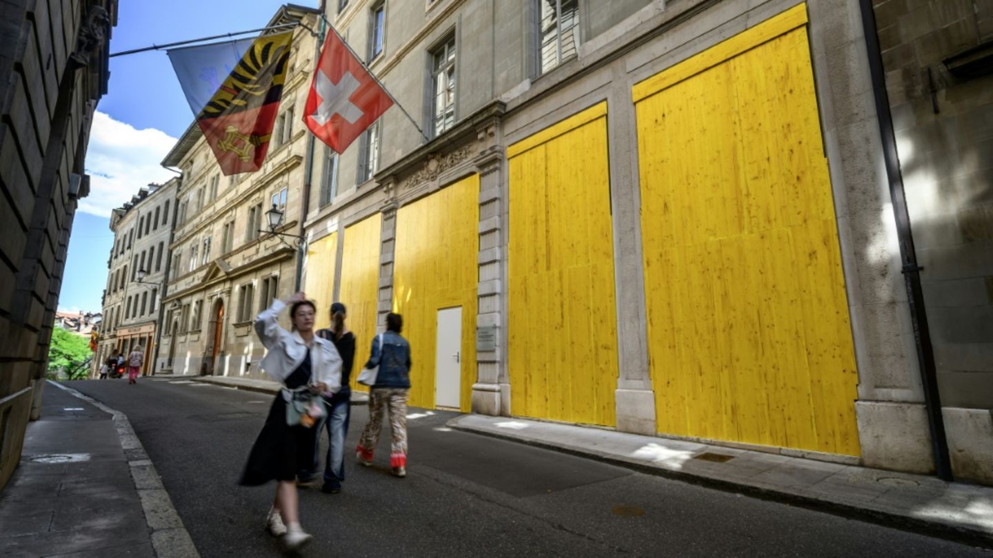 Proteste in Genf gegen G7 vor dem Gipfel in Frankreich