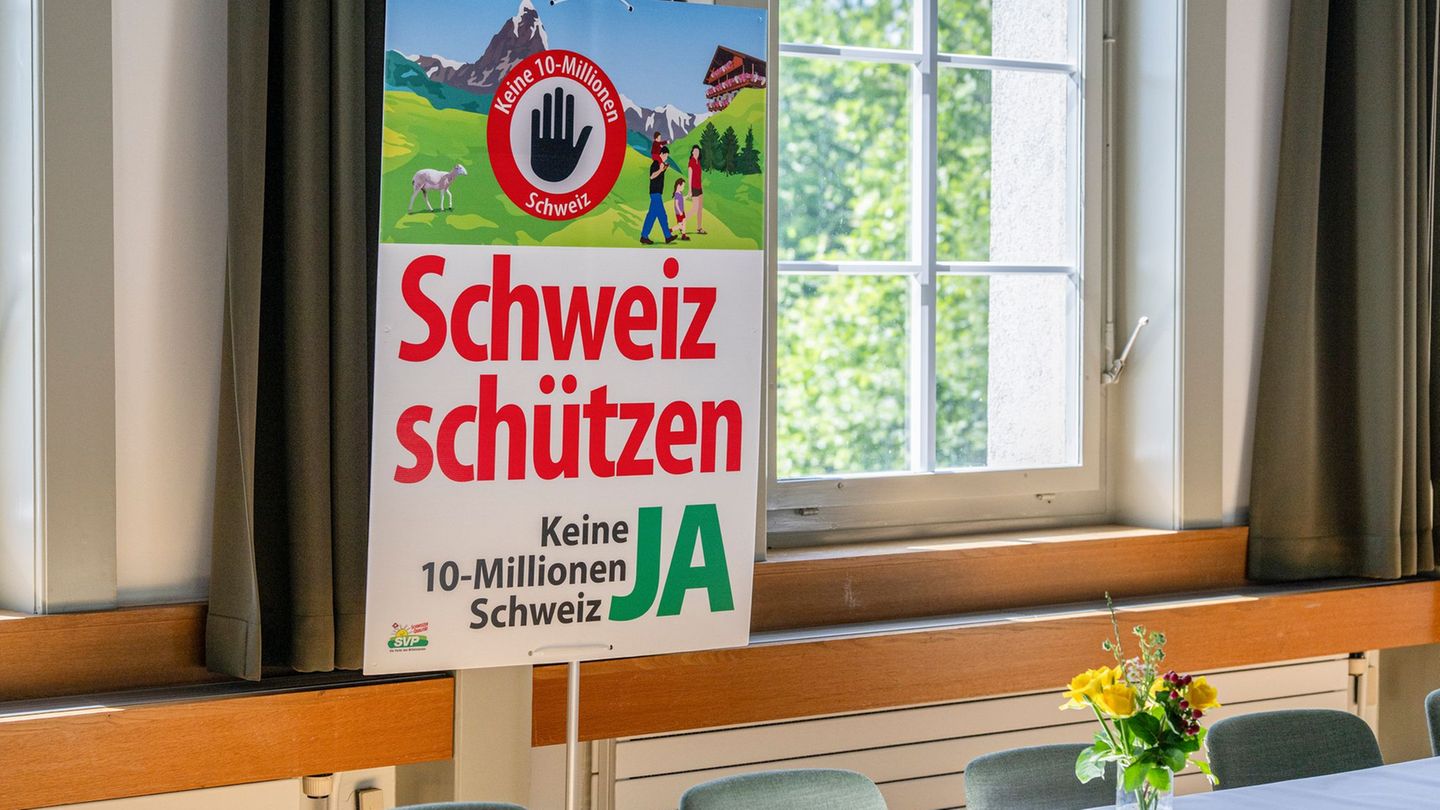 Migration: Schweizer lehnen Bevölkerungsobergrenze ab