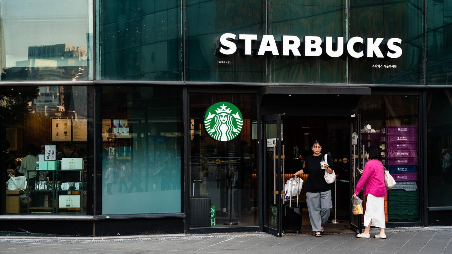 Südkorea: Skandal um Panzer-Becher: Starbucks verordnet Mitarbeitern Geschichtsstunde