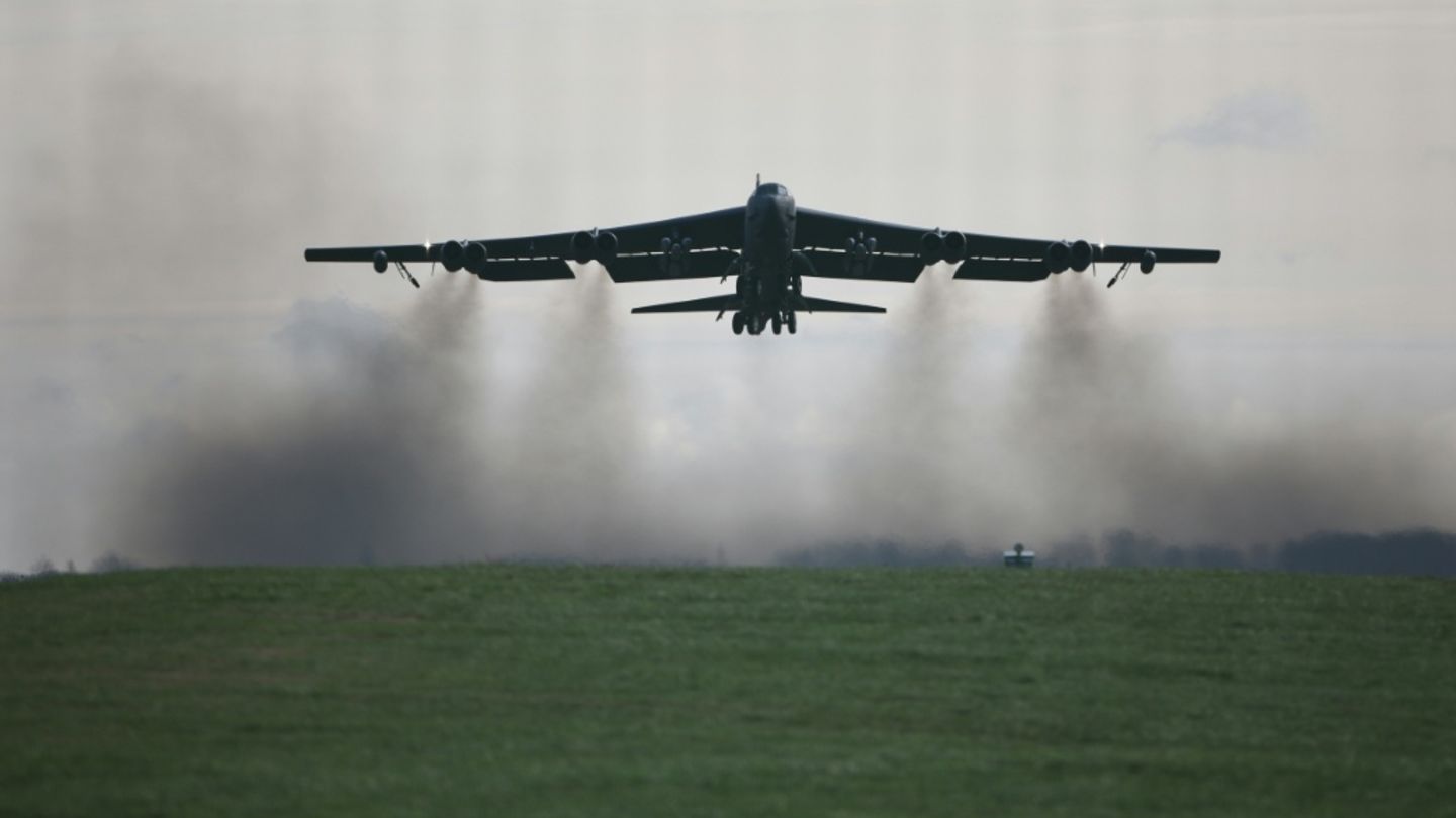 US-Kampfjet in Kalifornien abgestürzt