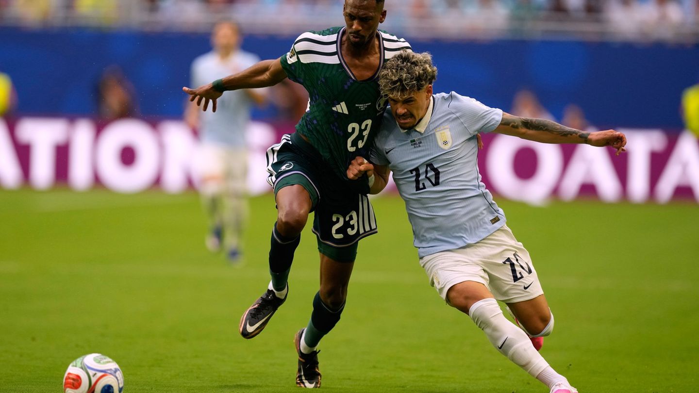 Fußball: 1:1 gegen Saudi-Arabien: Uruguay mit Stotter-Start bei WM