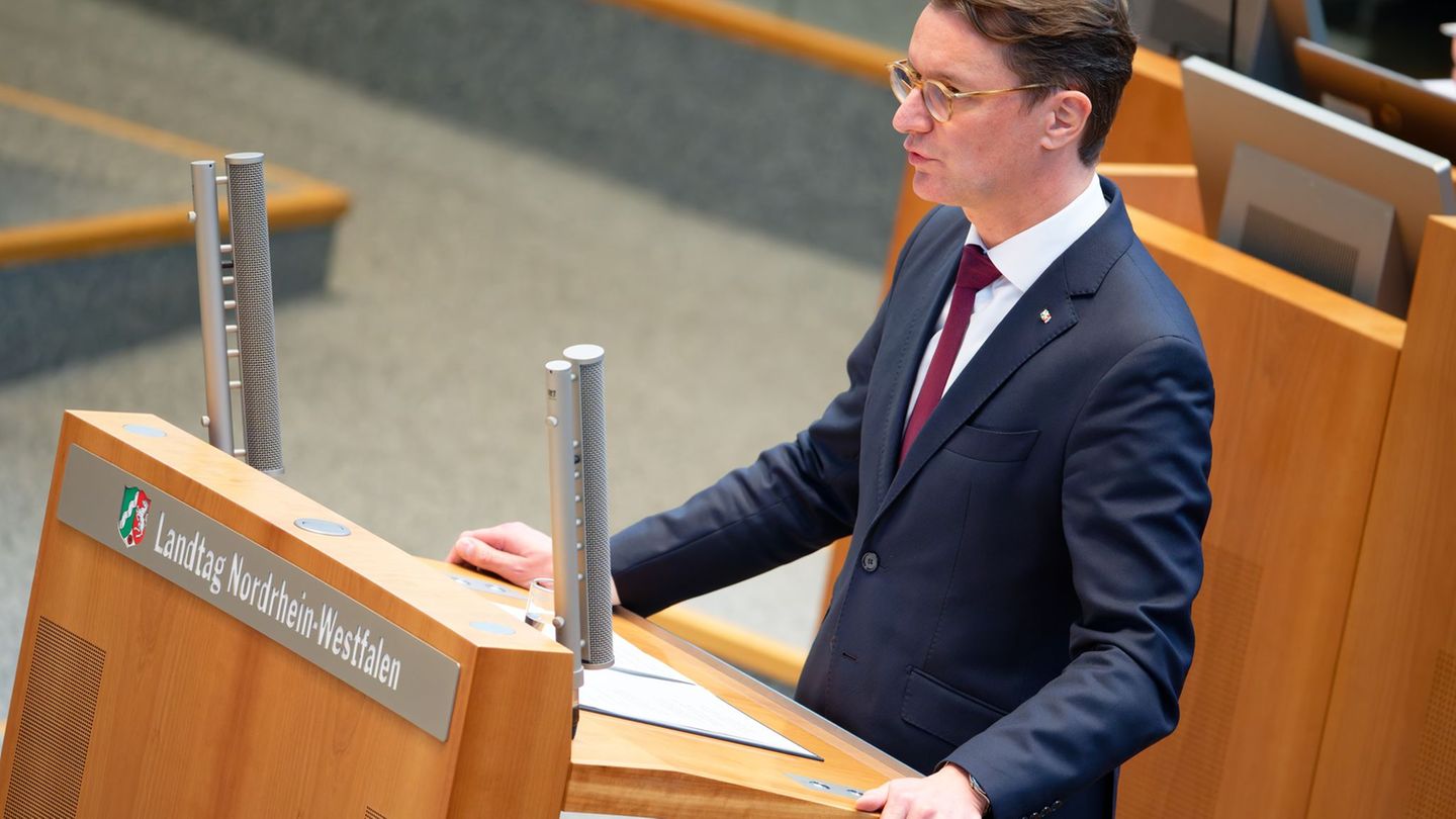 Debatte um Hilfsmittel: Landesregierung nutzt für Texte auch KI – aber in Grenzen