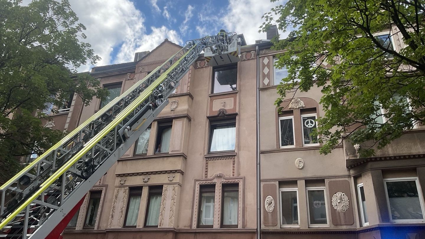 Einsatz in Dortmund: Vierjährige von Hausdach gerettet