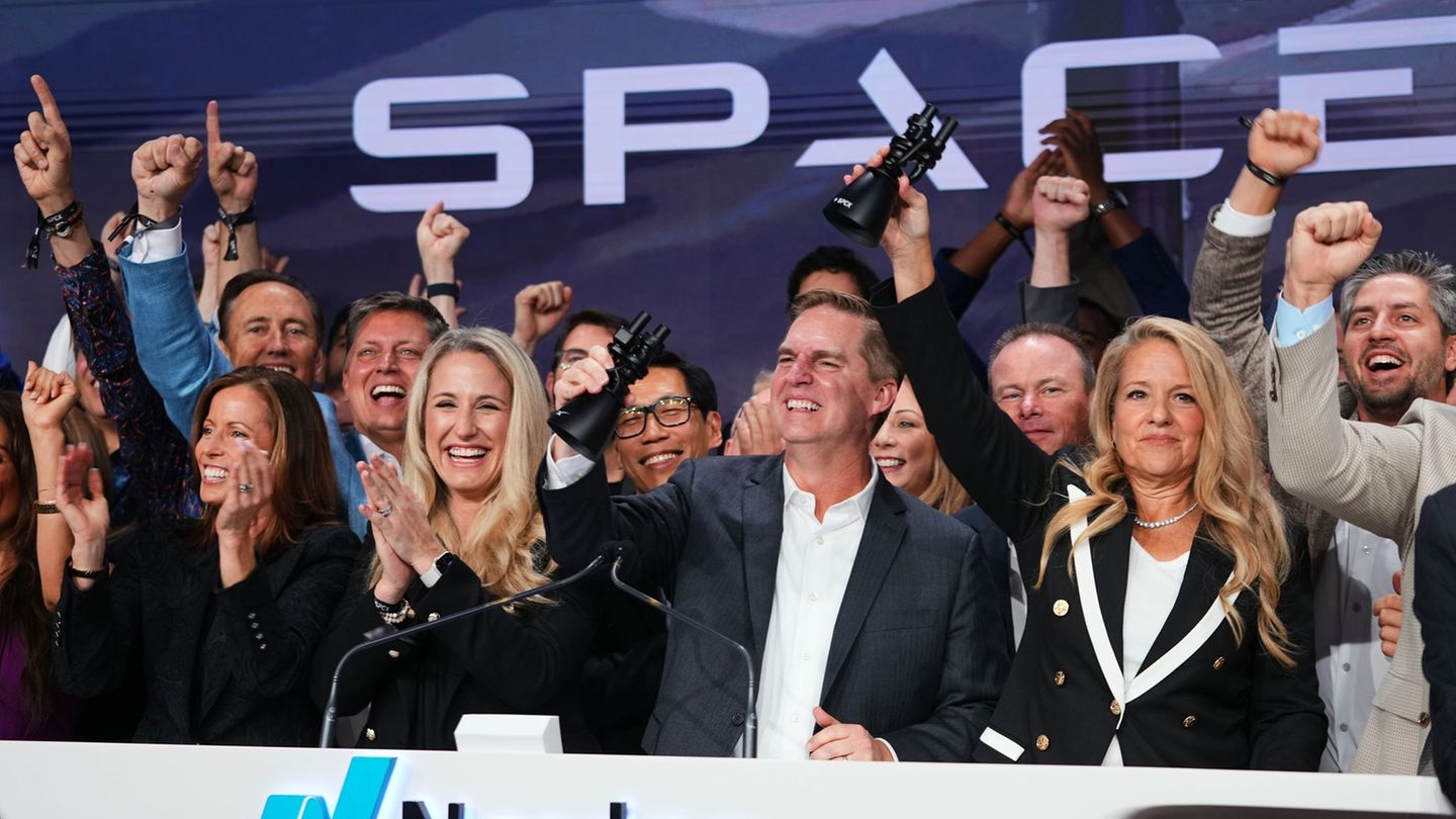 Nach Börsengang: Musks Weltraumfirma SpaceX überholt Amazon an der Börse