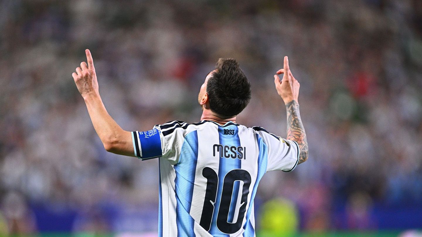 Auftakt des Titelverteidigers: Messi-Show der Superlative: „Gibt keine Worte mehr“