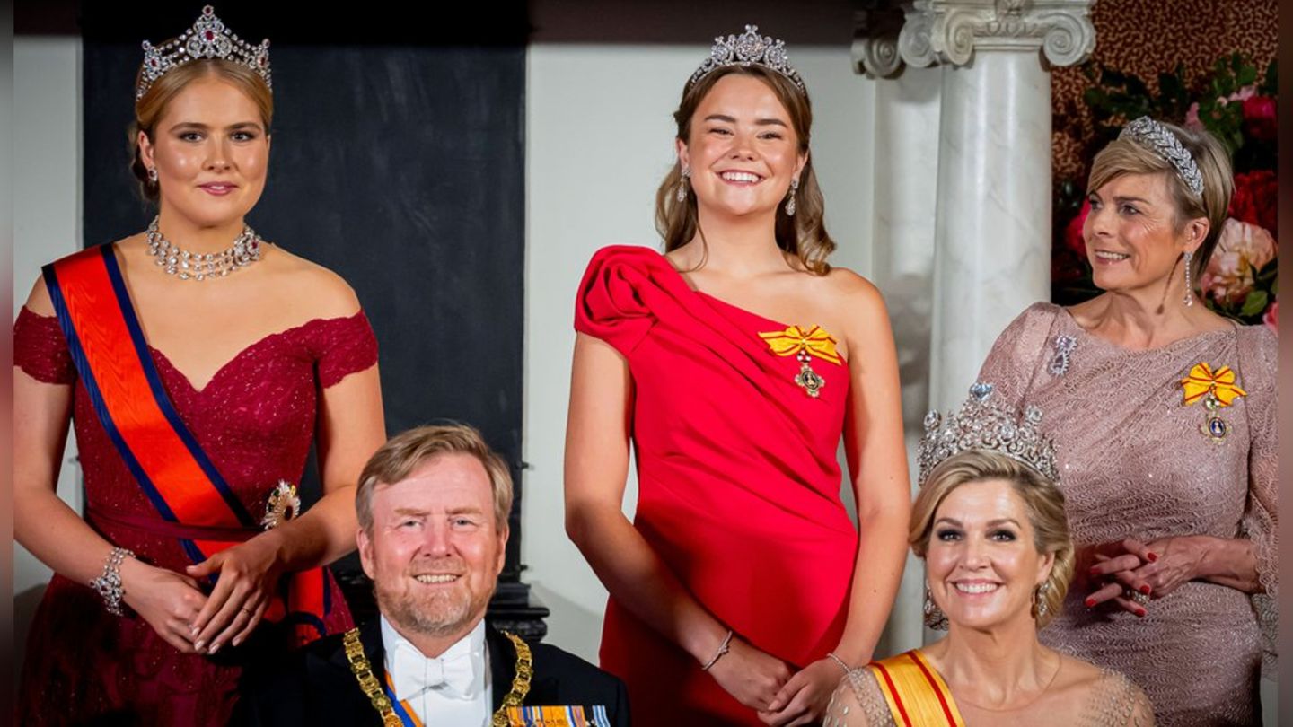 Prinzessin Ariane: Glanzvolles Staatsbankett in leuchtendem Rot