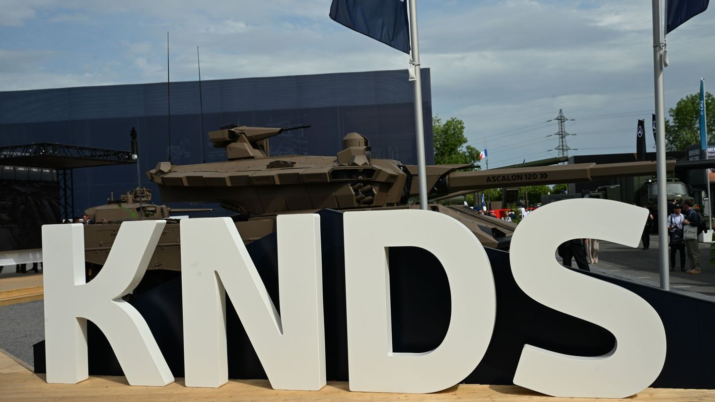 Rüstungsindustrie: Keine EU-Bedenken: Bund darf bei Panzerbauer KNDS einsteigen