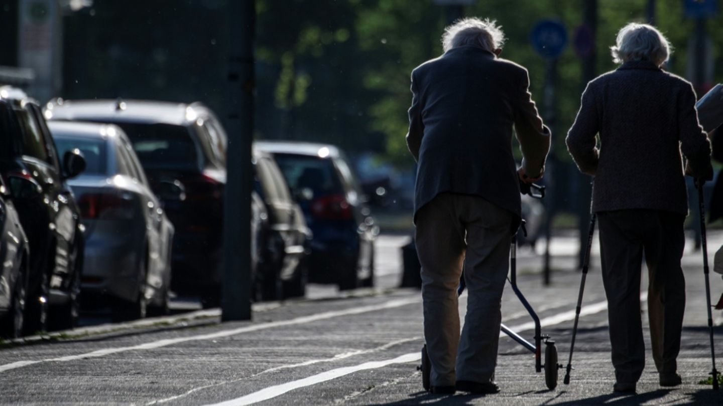 Rentenkommission beschließt Empfehlungen - aber vorerst nicht einstimmig