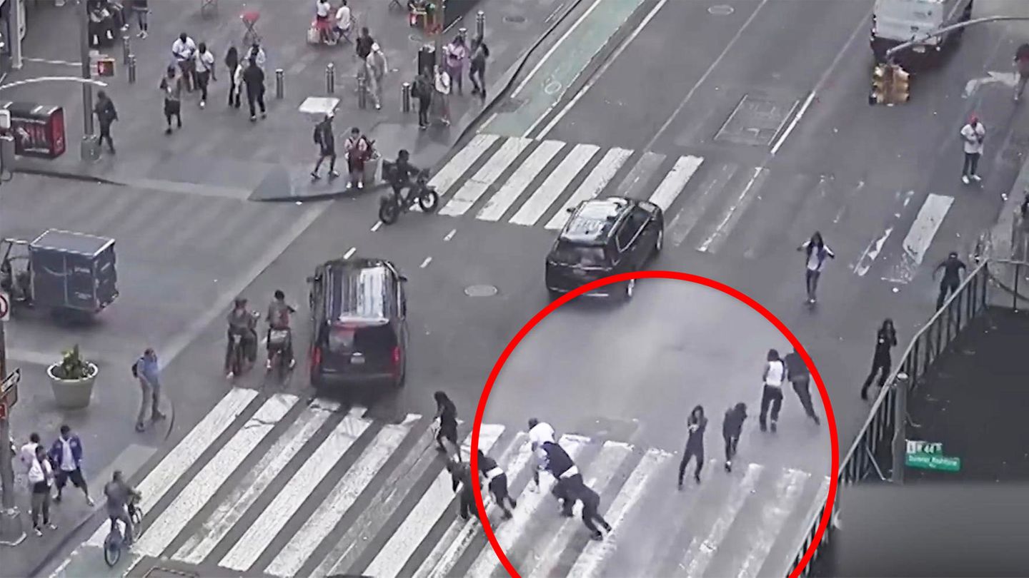 New York: Schüsse am Times Square – Menschen fliehen in Panik