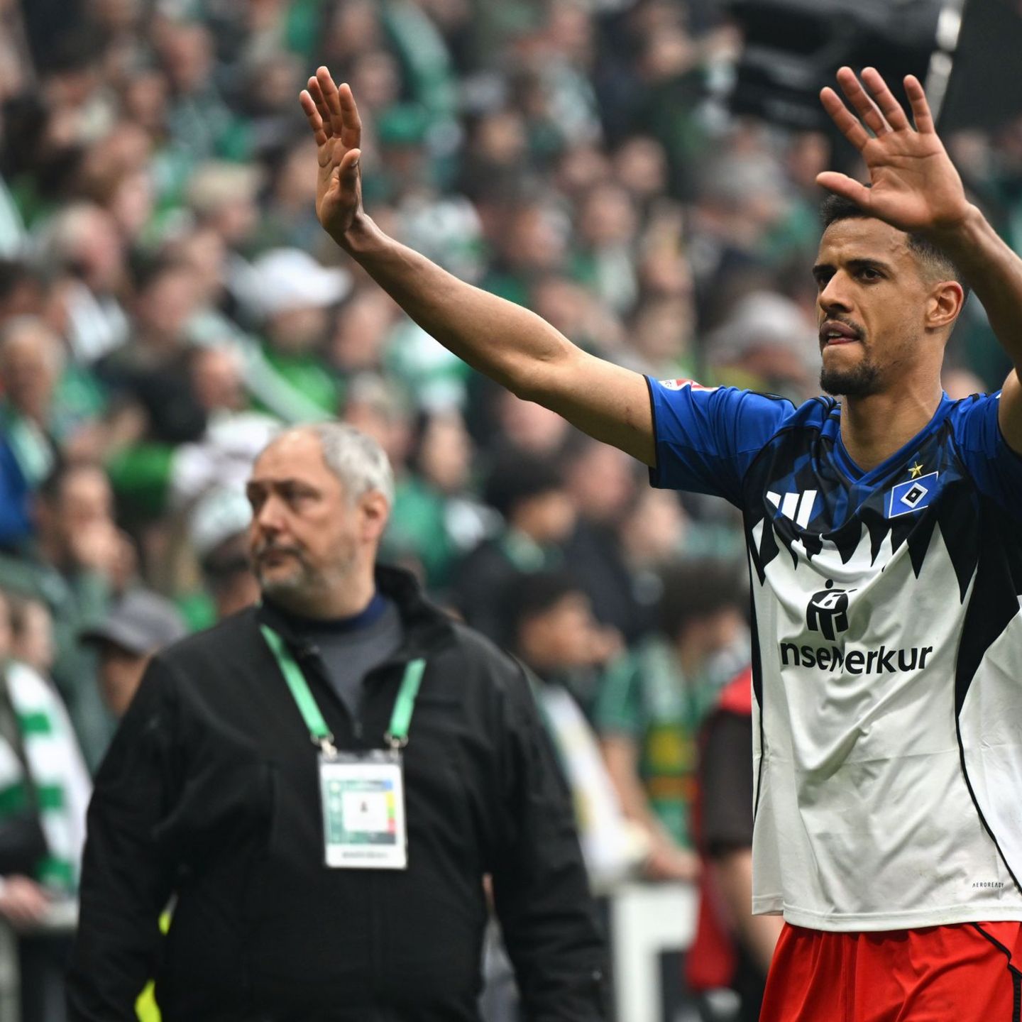 Fußball-Bundesliga: Medien: Glatzel vor Wechsel vom HSV zu Wolfsburg