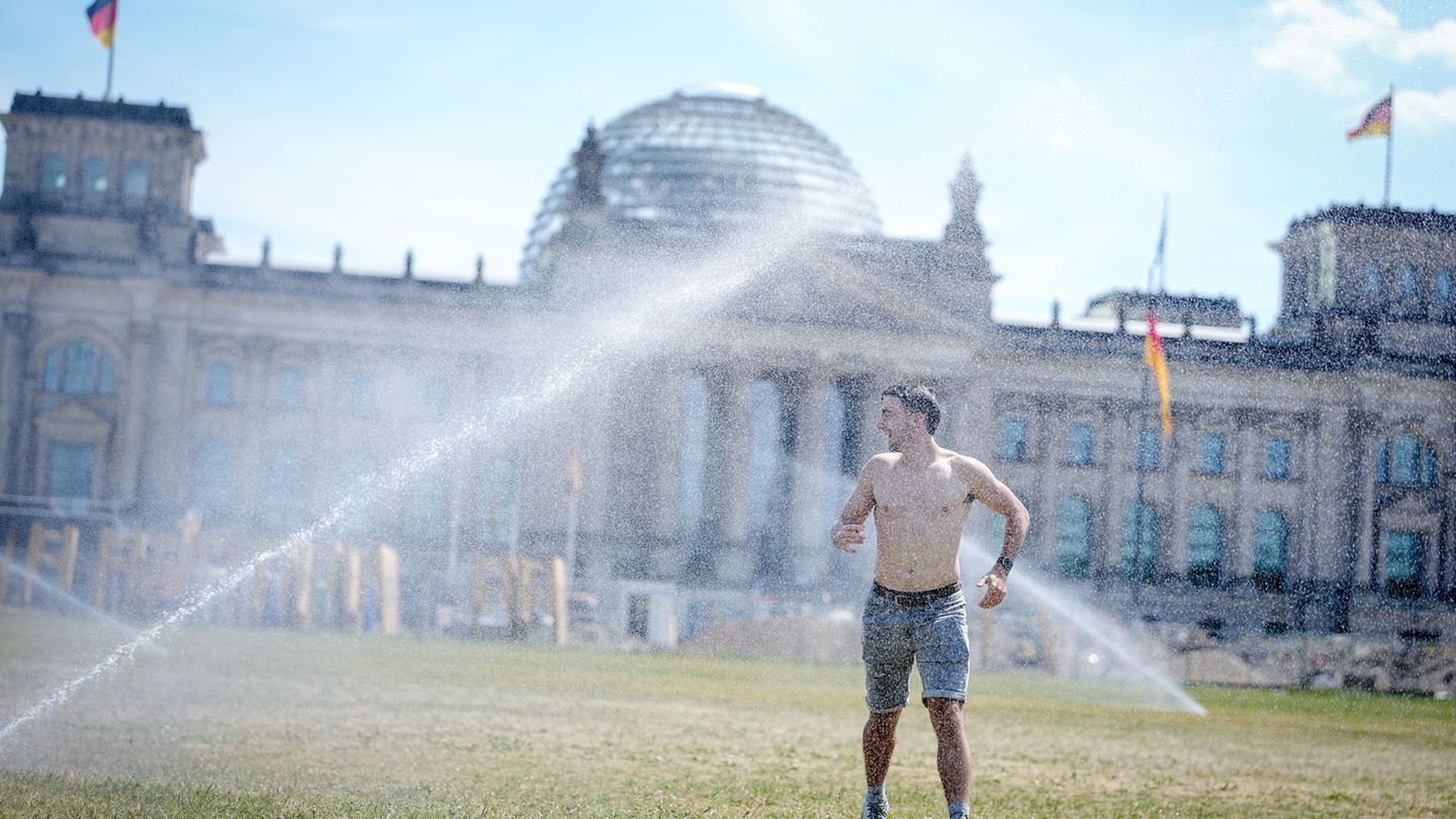 Sommerwetter: Hitzewarnung für Berlin – Abkühlung in Bädern und Parks