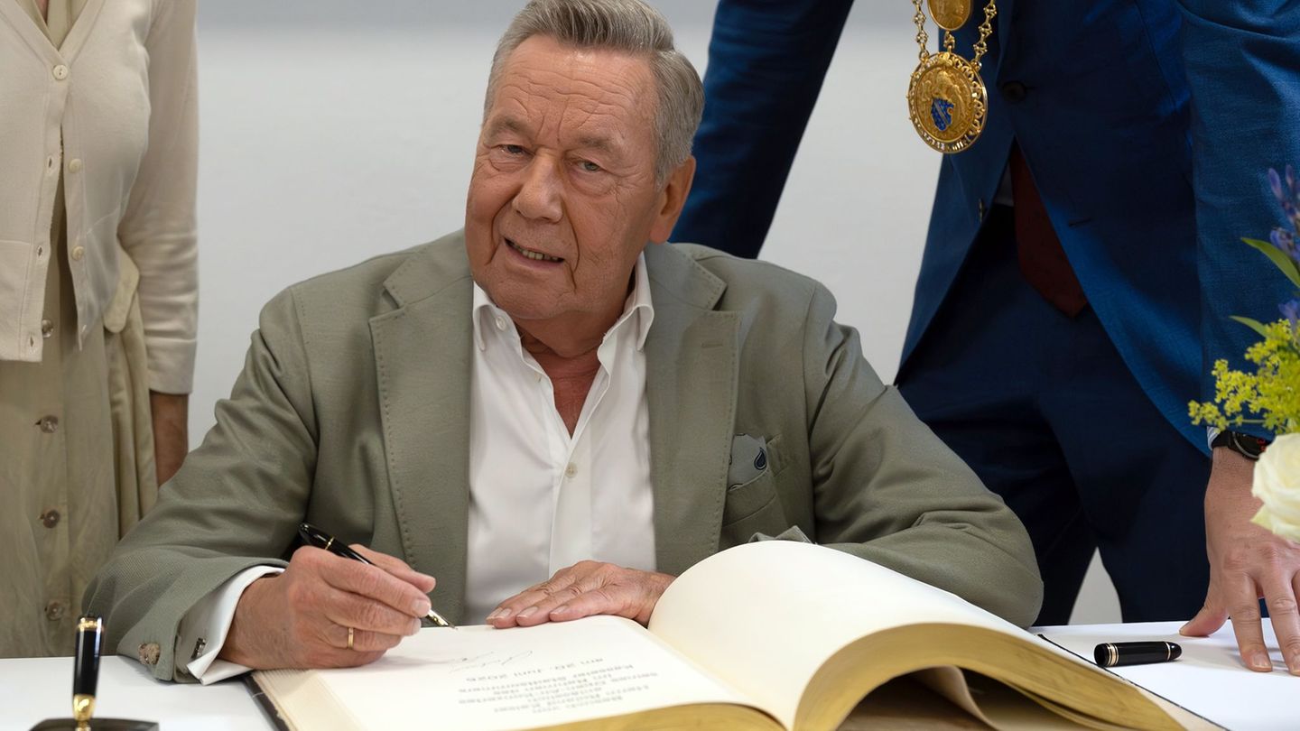 Schlagermusik: Ehre für Roland Kaiser: Eintrag ins Goldene Buch