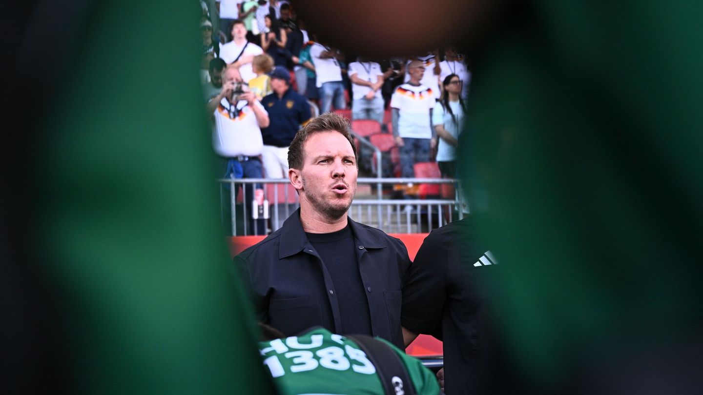 Fußball-Nationalmannschaft: Nagelsmann sieht, was Tuchel sieht: nämlich nur Fotografen