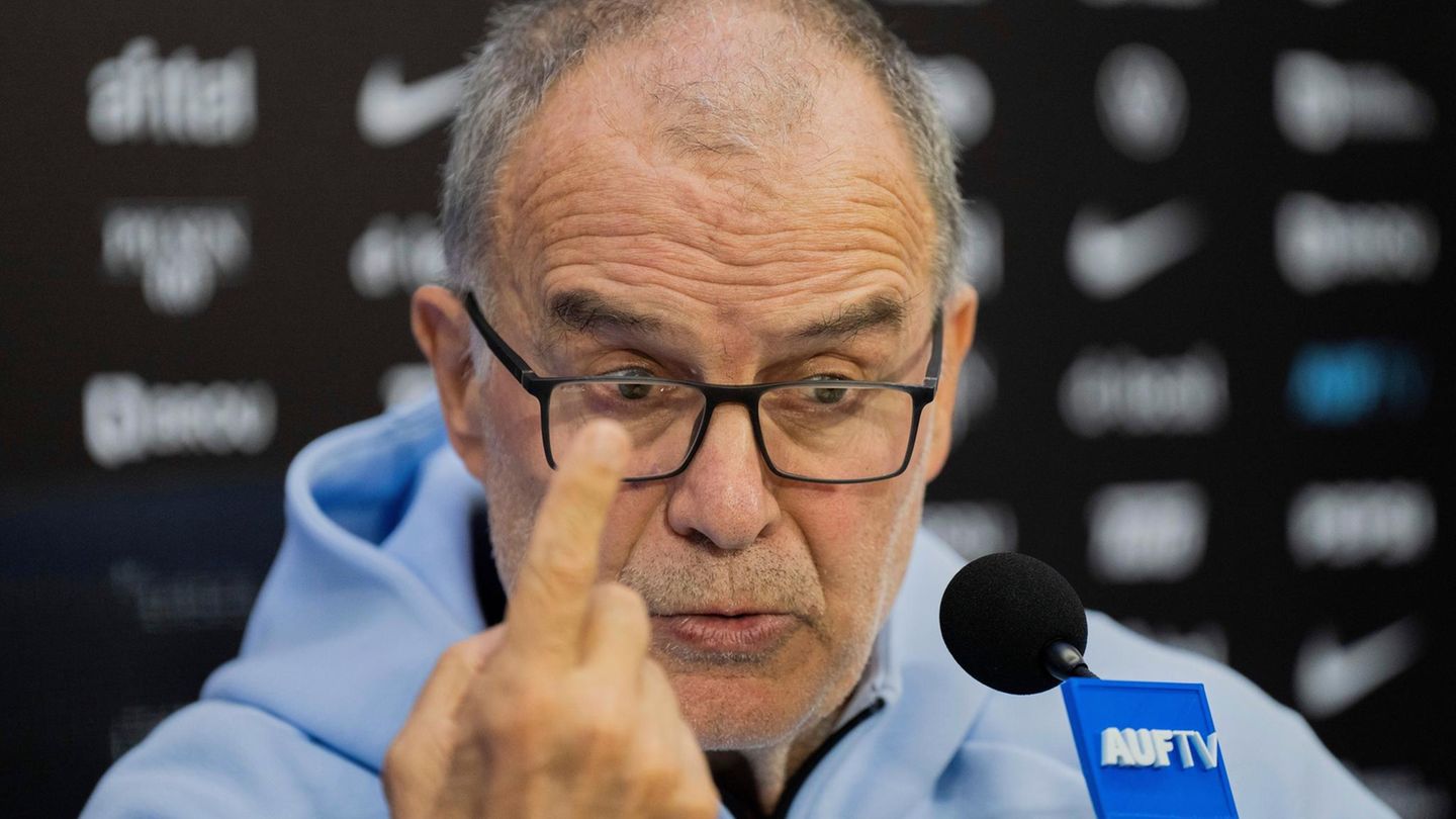 Newsblog zur Fußball-WM: Uruguay-Coach schimpft über Trinkpausen: „Bringen nichts“