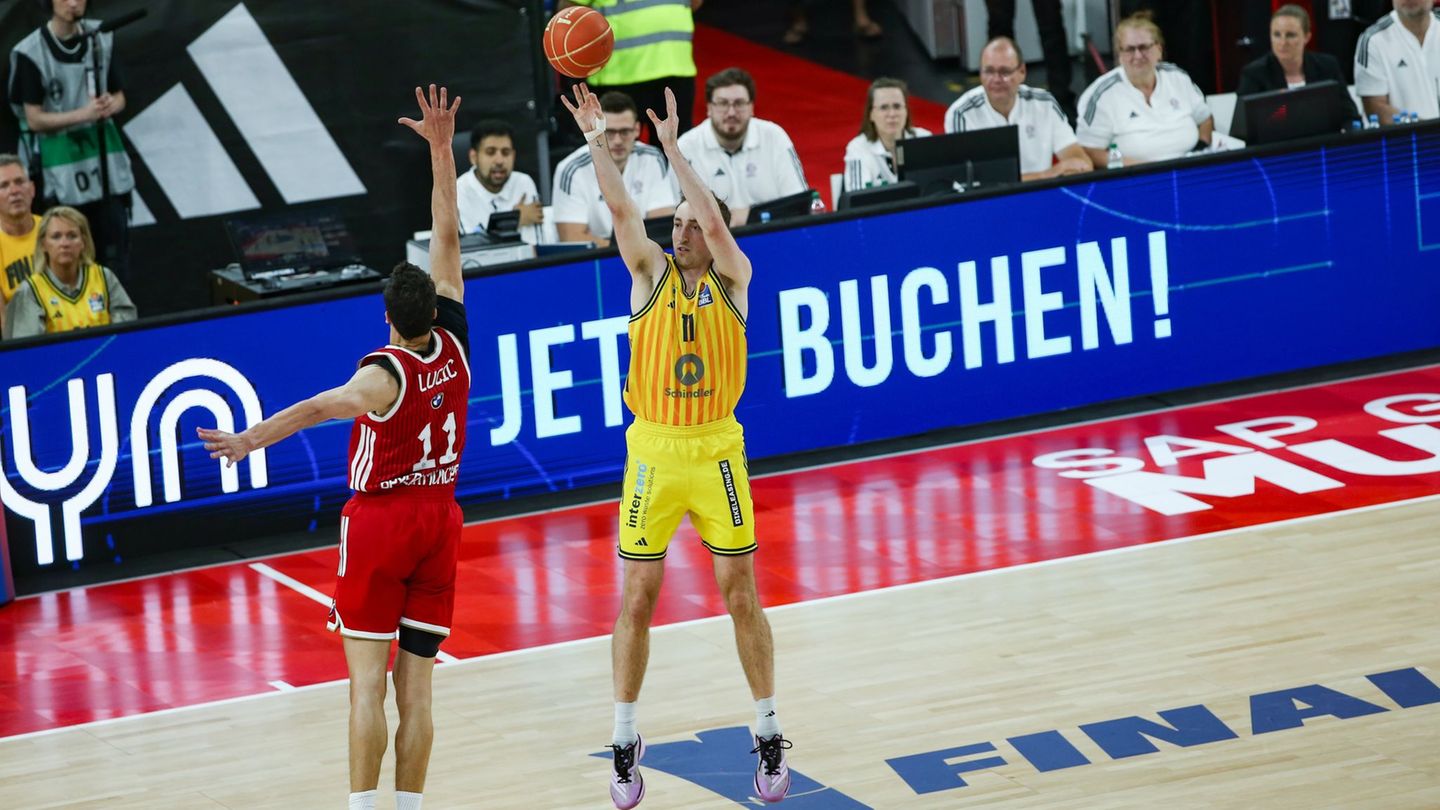 Basketball-Bundesliga: „Nicht zu beschreiben“: Alba holt nach Aufholjagd Titel