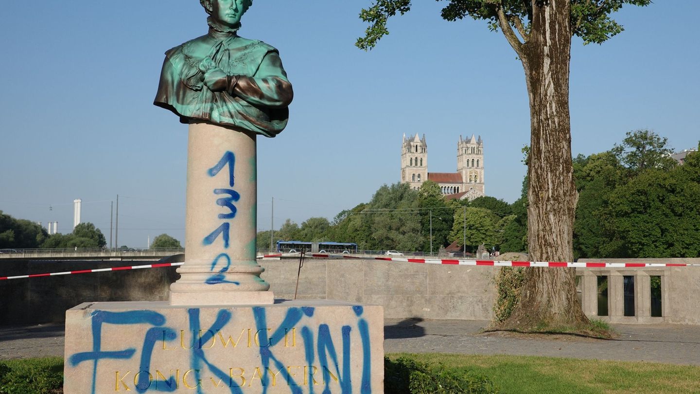 König Ludwig II.: Unbekannte beschmieren „Kini“-Denkmal