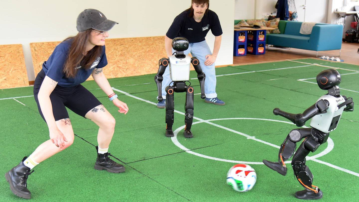 Roboterfußball: Schneller, stärker: Leipziger Robo-Kicker bereit für die WM