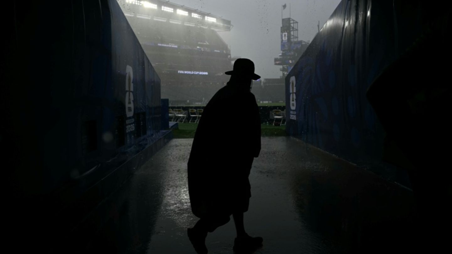 gewitter-in-philadelphia-zehntausende-fans-m-ssen-stadionpl-tze-verlassen