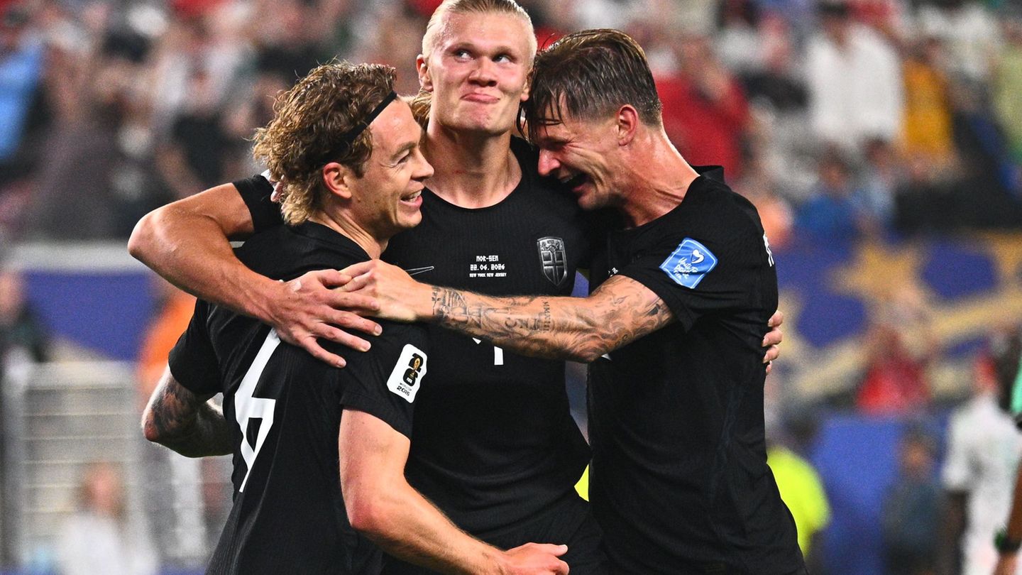 Fußball-WM: Haaland trifft wieder doppelt: Norwegen vorzeitig weiter
