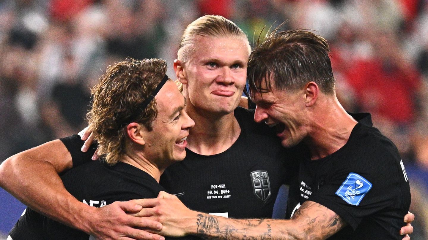 Newsblog zur Fußball-WM: Immer wieder Haaland – Norwegen gewinnt auch zweites Gruppenspiel
