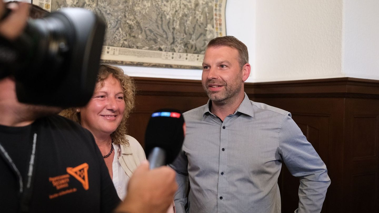 OB-Wahl im Erzgebirge: Neuer OB muss warten – Einspruch gegen Wahl in Aue läuft