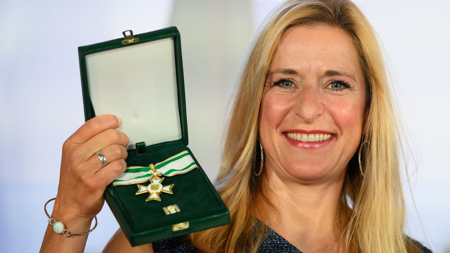 Ehrung für Volksmusik-Star: Sachsens höchste Auszeichnung für Sängerin Stefanie Hertel