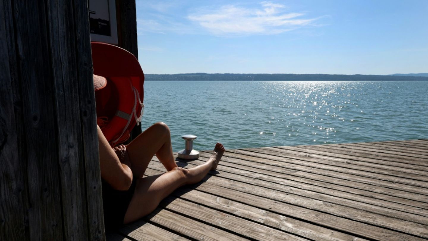 Umfrage: Menschen in Deutschland bleiben trotz hoher Treibstoffpreise bei Urlaubsplänen