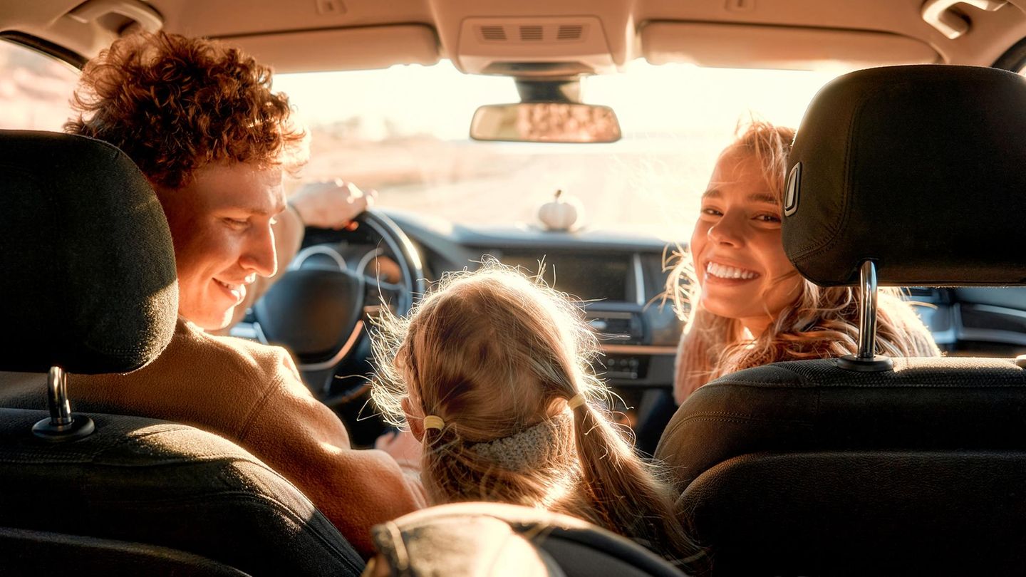 Musik-f-r-die-Autobahn-Ferienzeit-Die-besten-Auto-Songs-f-r-die-Urlaubsfahrt-und-den-Stau