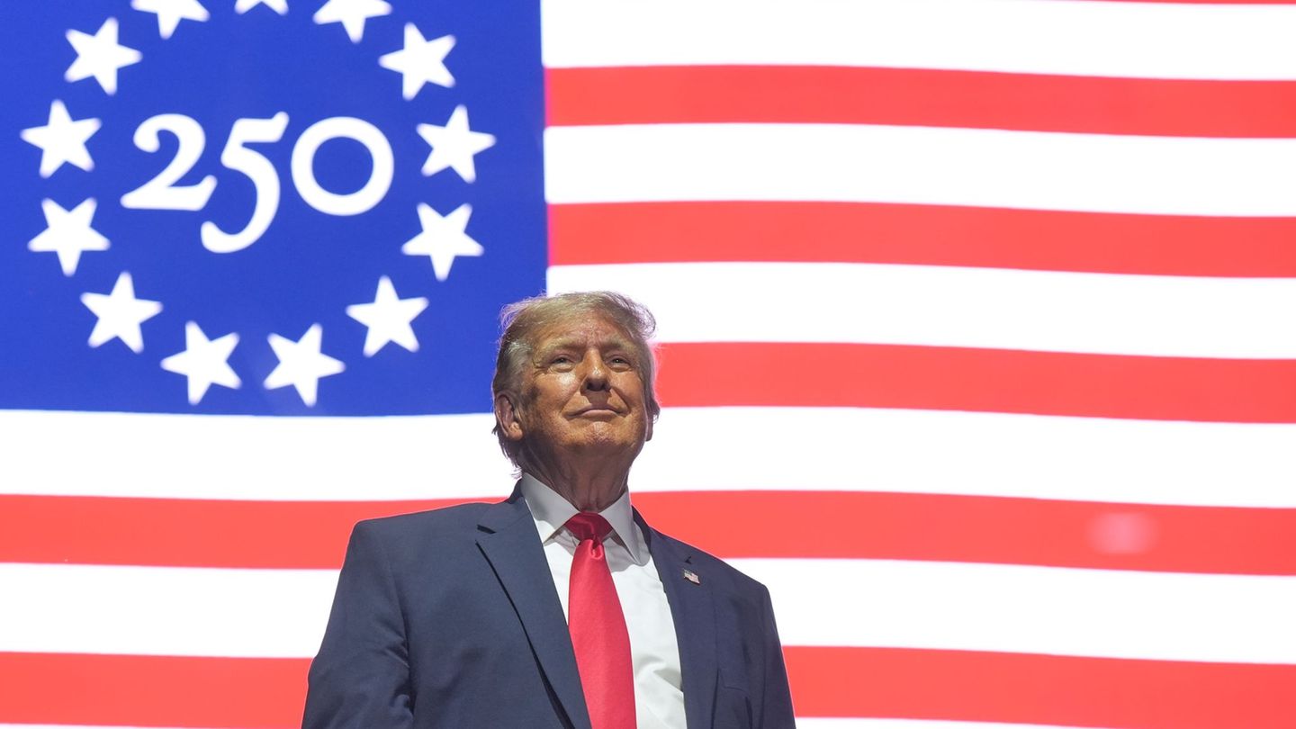 Feier zu 250 Jahren USA: Trump eröffnet Jubiläumsfeiern: „Amerika ist zurück“