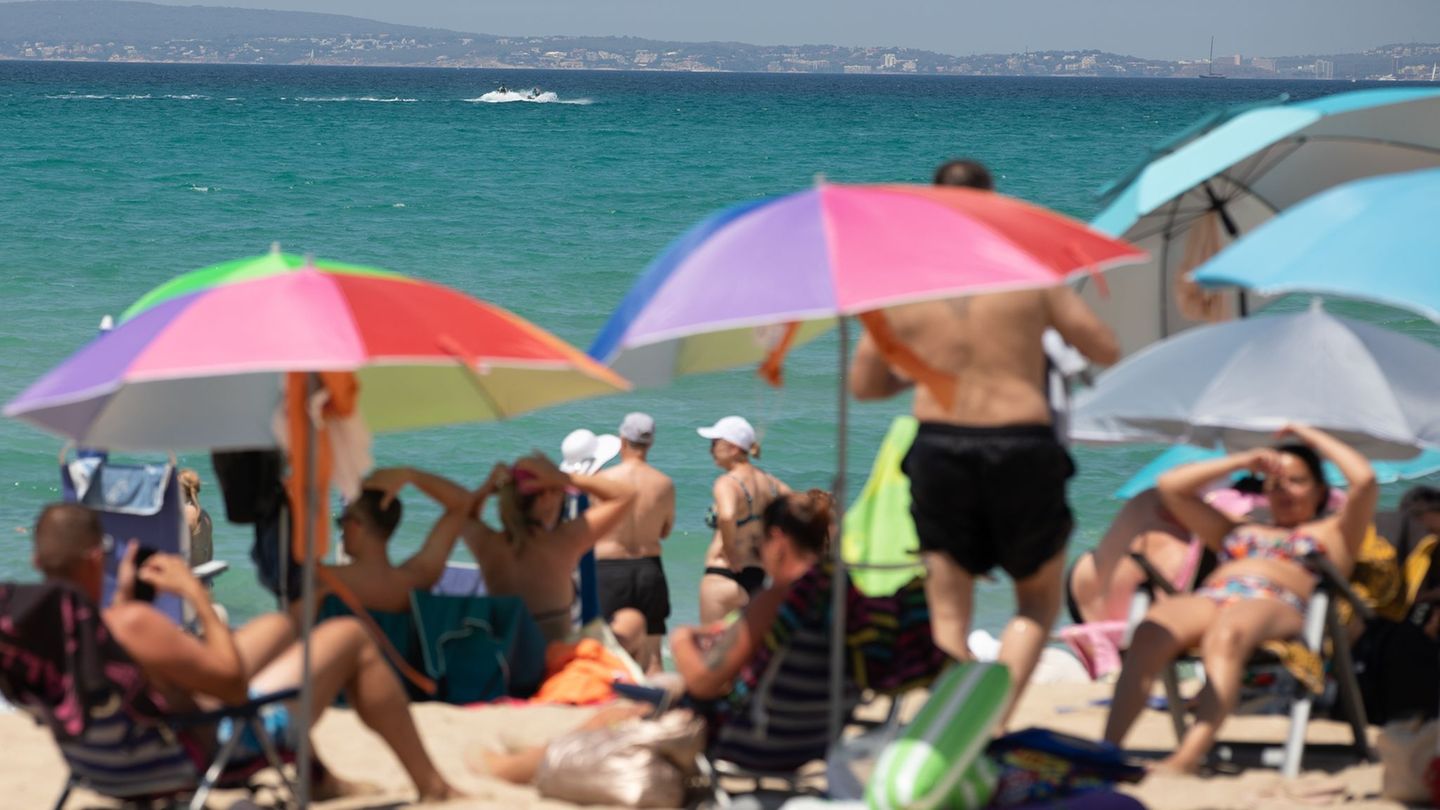 Reisesaison: Umfrage: Jeder dritte Bayer verzichtet auf Sommerurlaub