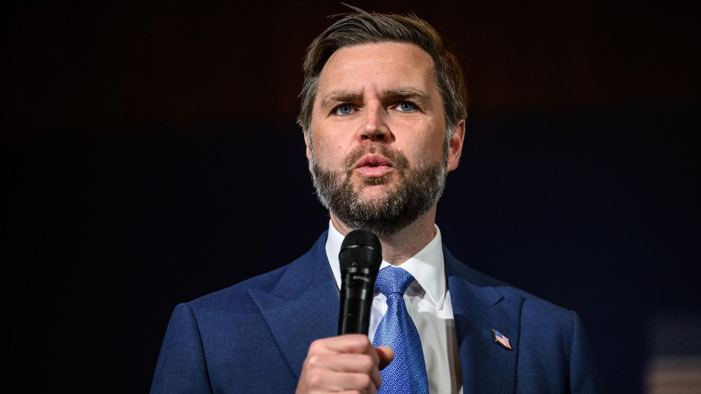 US-Vize-Präsident: J. D. Vance relativiert die Watergate-Affäre und spricht von „Deep State“