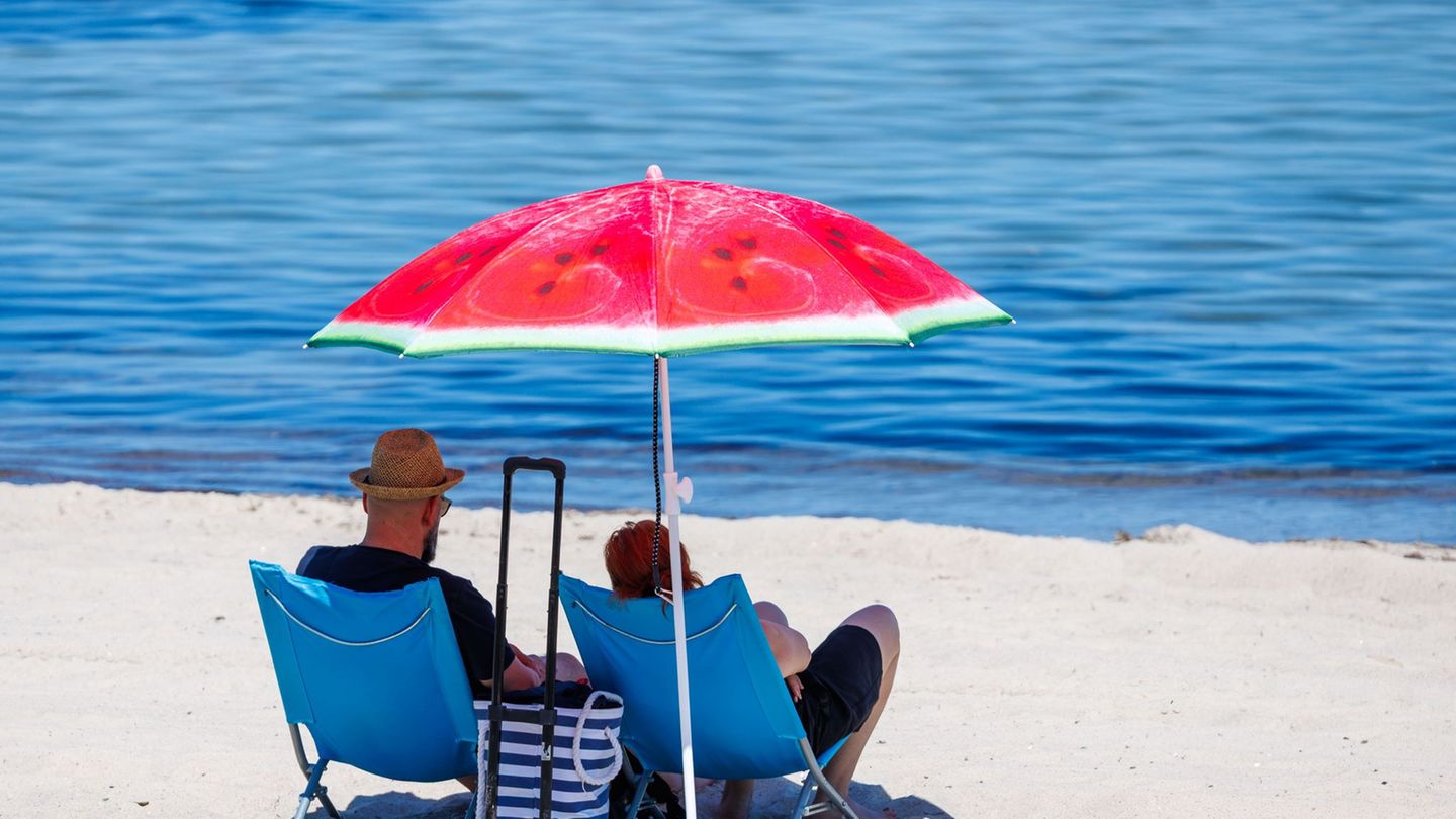 Hitzewelle: Norddeutschland schwitzt: 38 Grad und Hitzegewitter