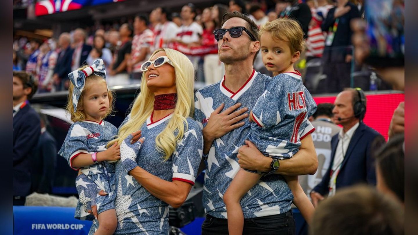 Von Paris Hilton bis Brad Pitt: Hohe Promi-Dichte beim WM-Spiel der USA